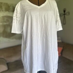 Chicos size 3 White V-Neck Women’s Top with embellishments on sleeves
